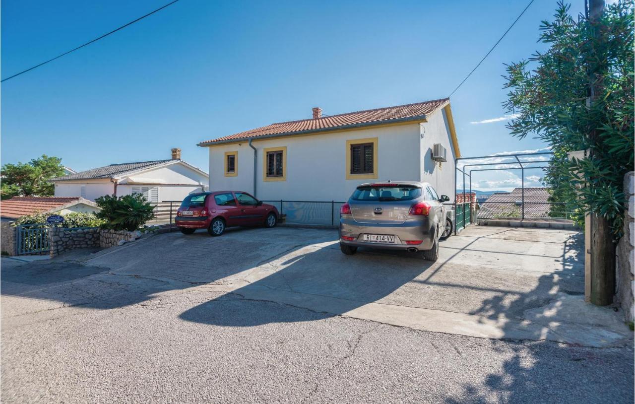 Nice Apartment In Omisalj With Wifi Екстериор снимка